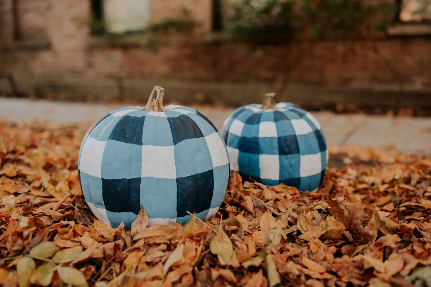 3 Outdoor Fall Decor Ideas to Last Through Thanksgiving