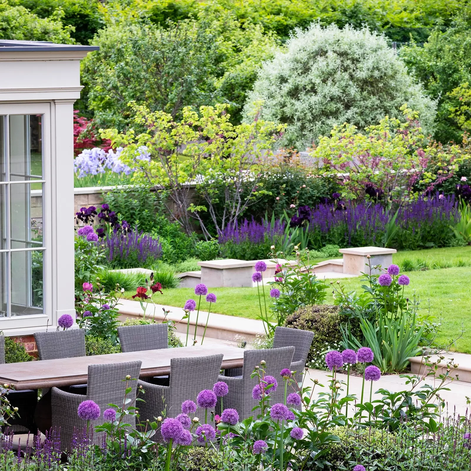 Michigan Plants That Help Deter Ticks in Your Landscaping